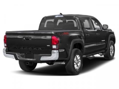 Used 2019 Toyota Tacoma TRD Off-Road image 2