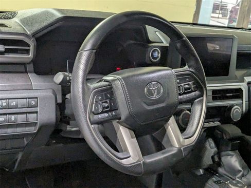 Used 2025 Toyota 4Runner SR5 image 15