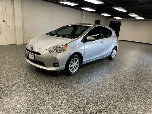 Used 2013 Toyota Prius C Four FWD image 9