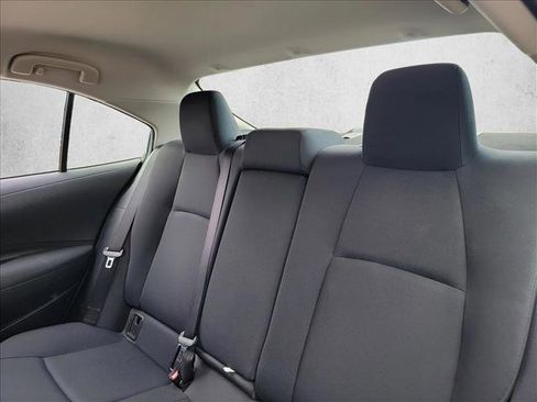 Used 2022 Toyota Corolla LE image 14