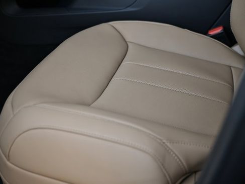 New 2025 Land Rover Range Rover Sport SE image 28