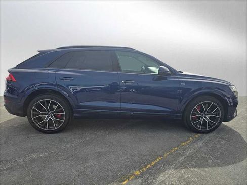 Used 2019 Audi Q8 Prestige w/ Luxury Package image 6