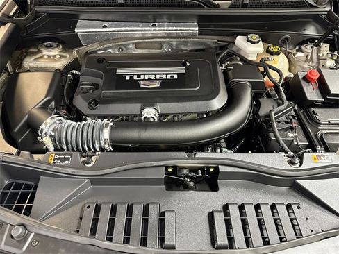 Certified 2024 Cadillac XT4 Sport image 31