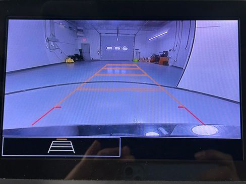 Used 2023 Chevrolet Malibu LT image 17