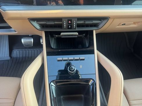 Used 2026 Porsche Cayenne S AWD/4WD image 11