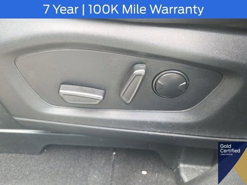Used 2023 Ford Explorer XLT w/ Equipment Group 202A AWD/4WD image 30