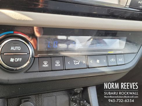 Used 2016 Toyota Corolla LE image 27