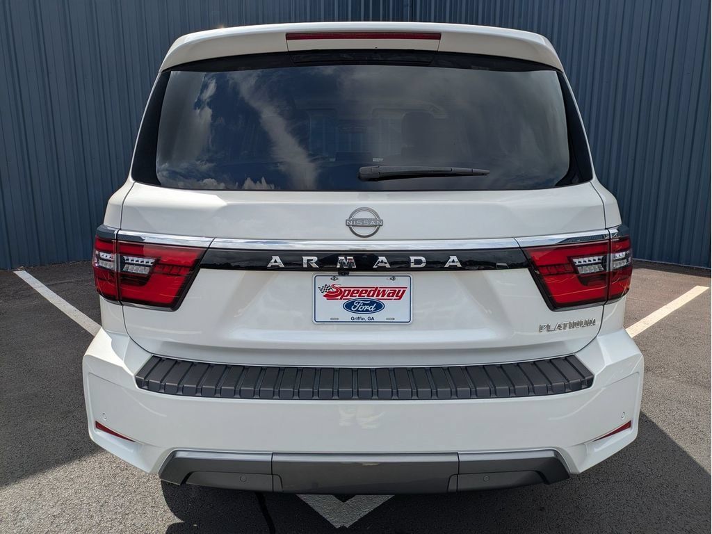 Used 2024 Nissan Armada Platinum w/ Captain's Chairs Package RWD image 6