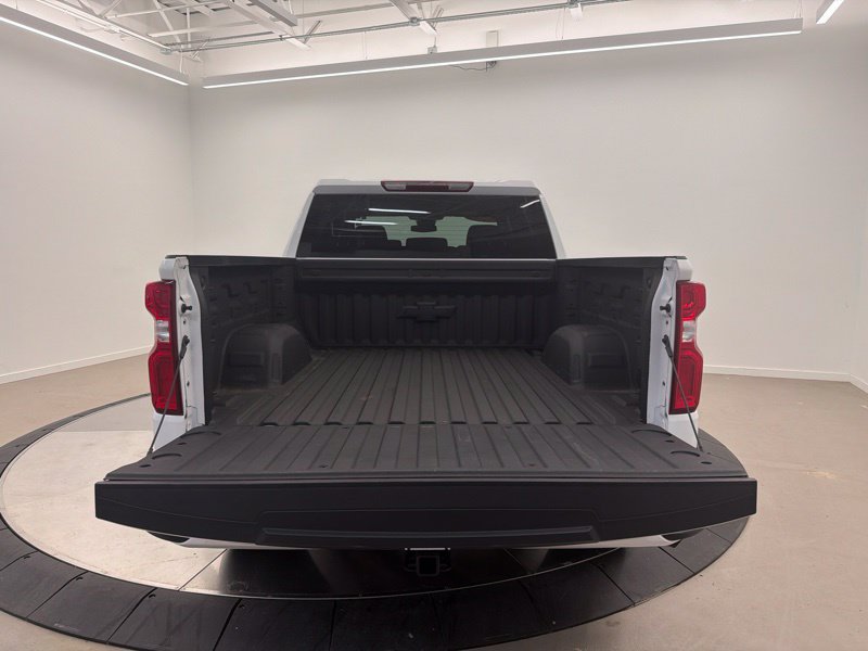 Used 2025 Chevrolet Silverado 1500 RST w/ Rally Edition AWD/4WD image 9