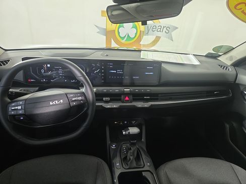Used 2025 Kia K4 EX FWD image 13