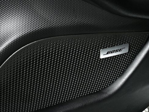 Certified 2025 Porsche Taycan image 7