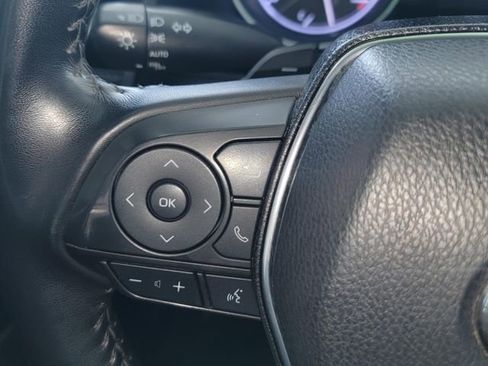 Used 2020 Toyota Camry SE image 18