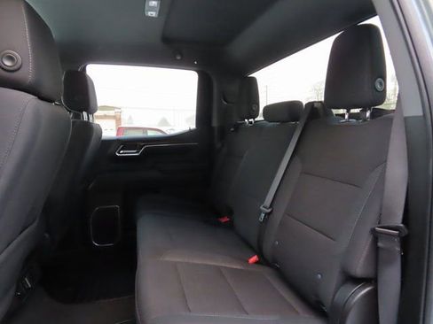 Used 2025 Chevrolet Silverado 1500 LT image 25