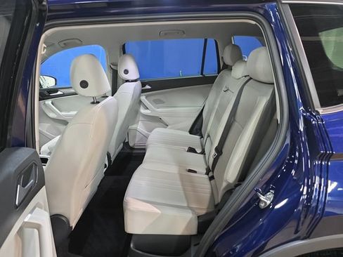 Used 2024 Volkswagen Tiguan SE AWD/4WD image 22