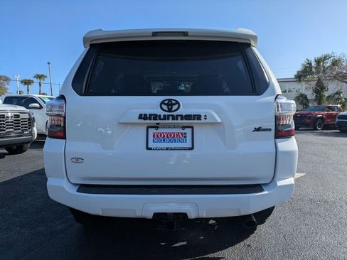 Used 2020 Toyota 4Runner SR5 Premium w/ Moonroof Package image 5