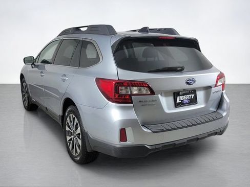 Used 2016 Subaru Outback 2.5i Limited AWD/4WD image 5