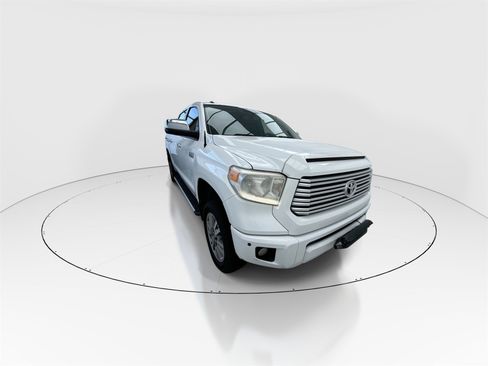 Used 2015 Toyota Tundra Platinum image 2