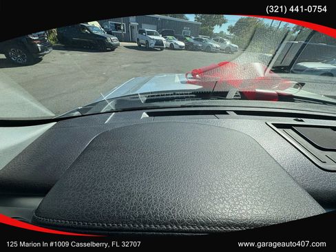 Used 2012 Ford F150 Platinum image 19