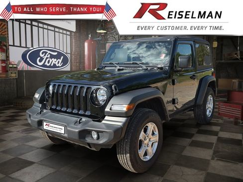 Used 2022 Jeep Wrangler Sport AWD/4WD image 1