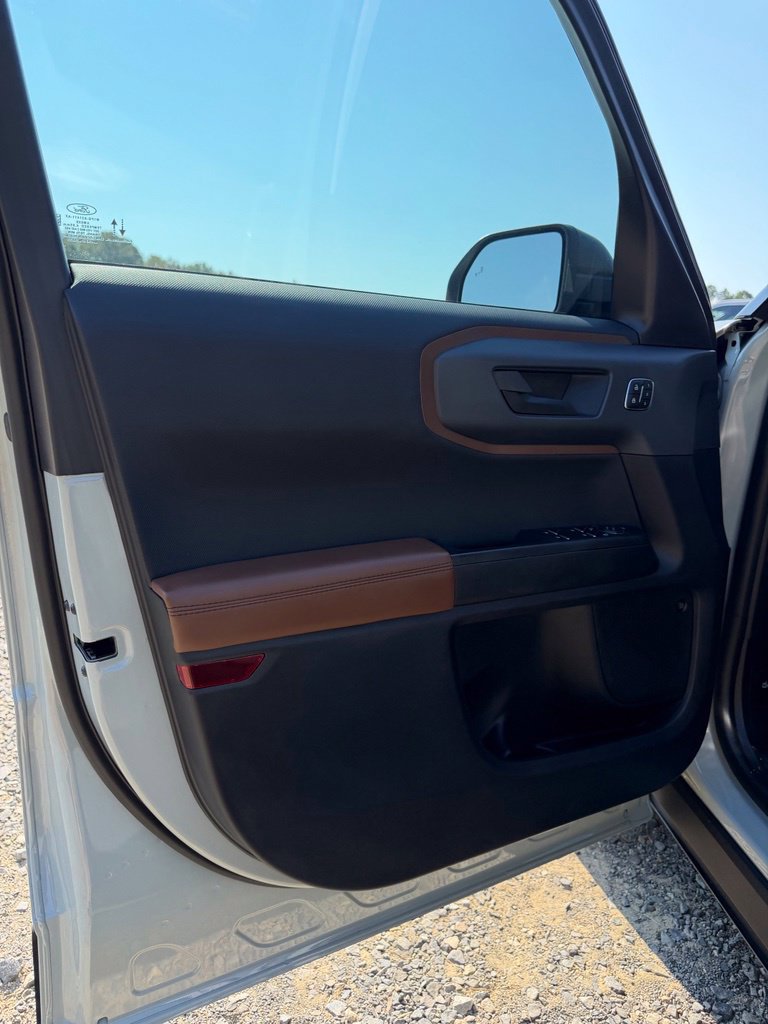 Used 2024 Ford Bronco Sport Outer Banks w/ Tech Package AWD/4WD image 11