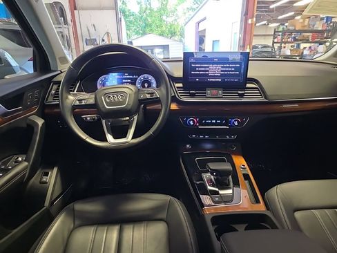 Used 2023 Audi Q5 2.0T Premium Plus w/ Premium Plus Package AWD/4WD image 4