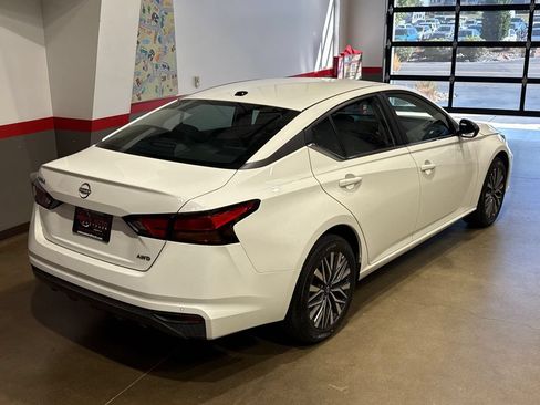 Used 2026 Nissan Altima 2.5 SV AWD/4WD image 31