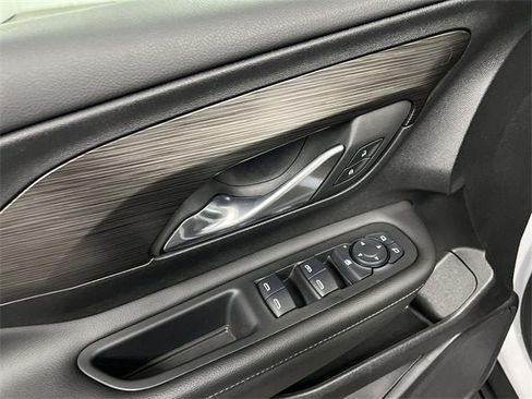 Certified 2024 GMC Terrain SLE image 22