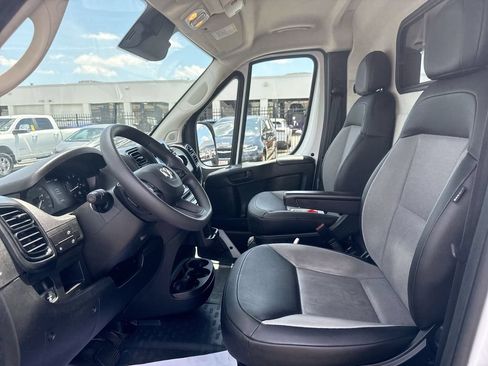 Used 2025 RAM ProMaster 3500 w/ Convenience Group FWD image 22