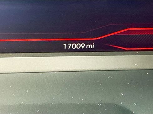 Used 2024 Volkswagen Jetta GLI Autobahn image 13