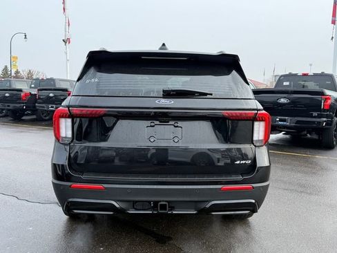 New 2026 Ford Explorer ST-Line image 6