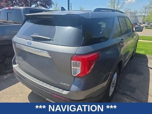 Used 2023 Ford Explorer XLT w/ Equipment Group 202A AWD/4WD image 5