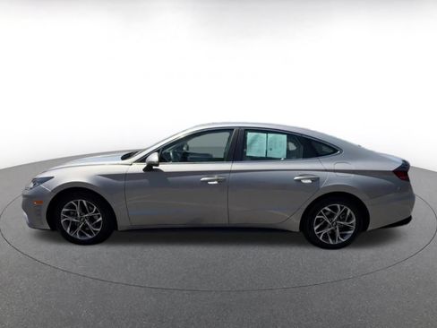 Used 2023 Hyundai Sonata SEL FWD image 9