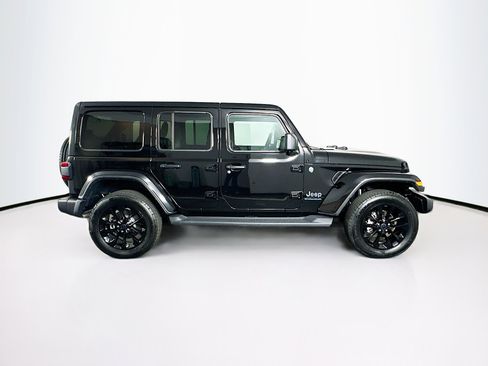 Used 2025 Jeep Wrangler Sahara image 10