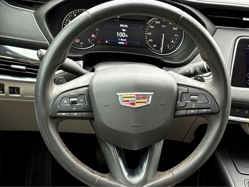 Used 2019 Cadillac XT4 Luxury w/ Trailering Package image 14