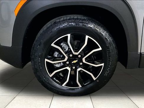 Certified 2023 Chevrolet TrailBlazer ACTIV w/ Convenience Package AWD/4WD image 9