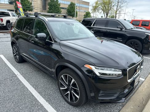 Used 2021 Volvo XC90 T6 Momentum w/ Advanced Package AWD/4WD image 2