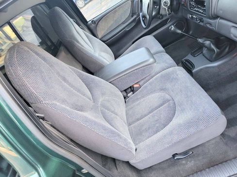 Used 1999 Dodge Dakota Sport RWD image 40