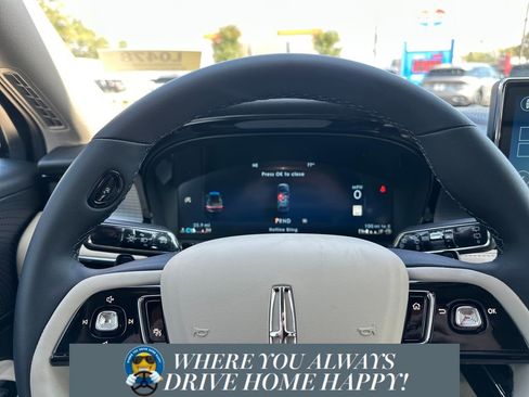 New 2026 Lincoln Corsair Premiere image 12