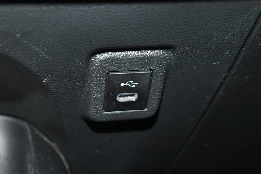 Used 2024 Toyota Corolla SE FWD image 14