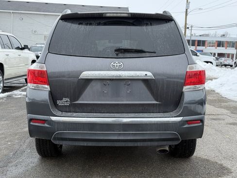 Used 2012 Toyota Highlander Limited w/ Tow Pkg image 14