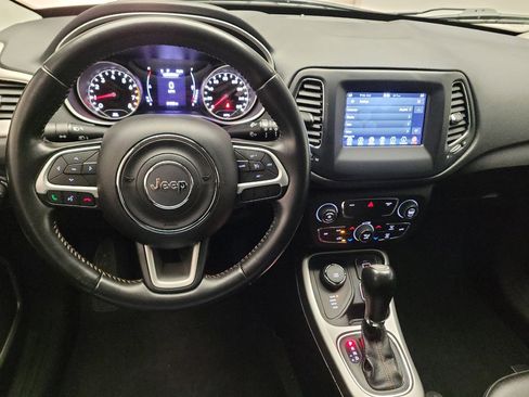 Used 2020 Jeep Compass Latitude AWD/4WD image 22