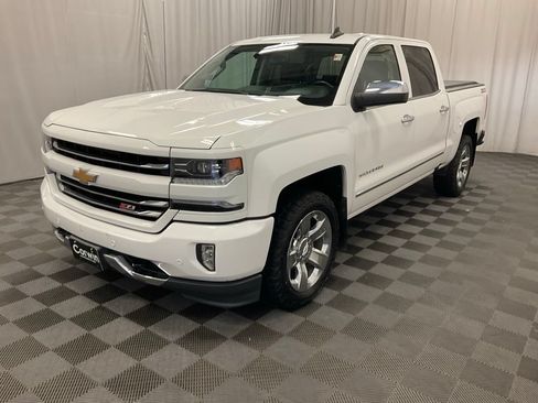 Used 2018 Chevrolet Silverado 1500 LTZ Z71 w/ LTZ Plus Package AWD/4WD image 10