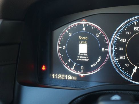 Used 2015 Cadillac Escalade ESV Premium image 36