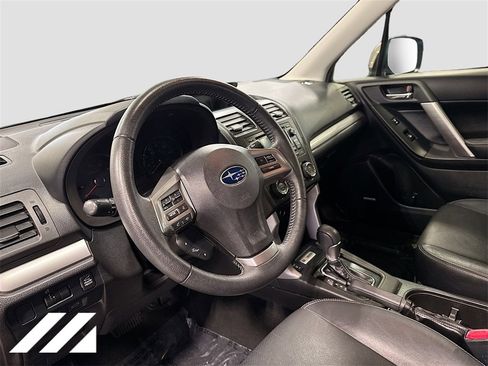 Used 2015 Subaru Forester 2.5i Touring w/ Popular Package #2 image 9