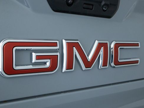 Used 2024 GMC Sierra 1500 Elevation AWD/4WD image 32