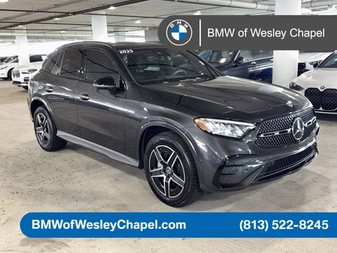 Used 2025 Mercedes-Benz GLC 300 image 1
