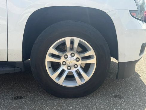 Used 2020 Chevrolet Suburban LT AWD/4WD image 39