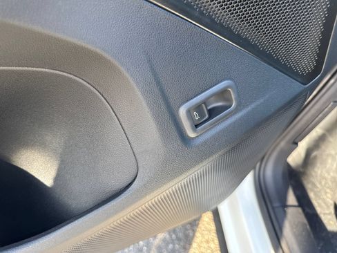 Certified 2026 Volkswagen Tiguan SE AWD/4WD image 37