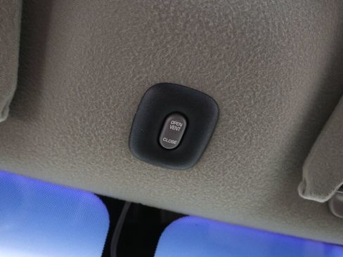 Used 2002 Oldsmobile Alero GL w/ Sun & Sound Pkg FWD image 37