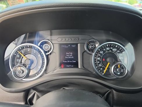 Used 2022 RAM 1500 Big Horn AWD/4WD image 18